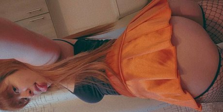 ittybittydee exclusive model pictures