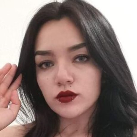 Marisol Walker beautiful star image