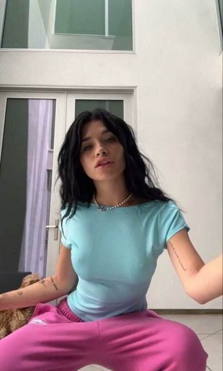 Nessa Barrett hd star images