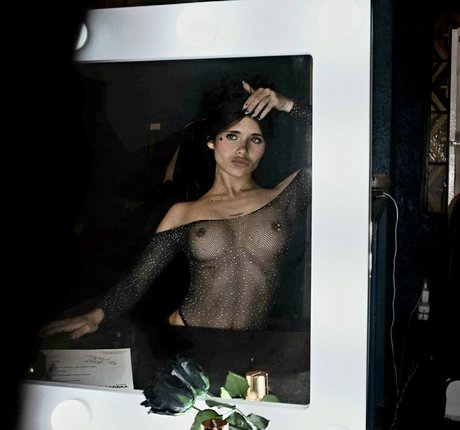 Nessa Barrett pornstar nudes photos