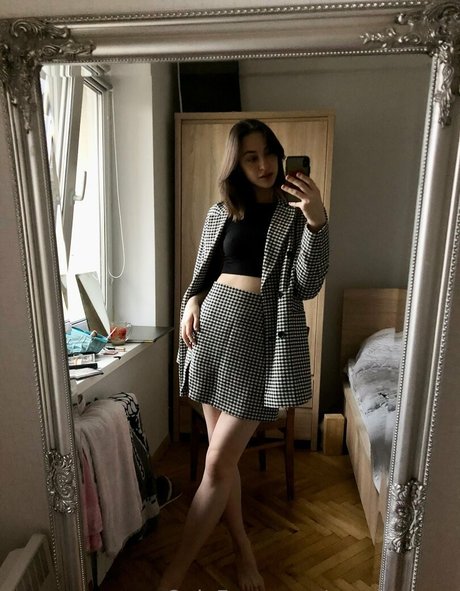 hung shemale onlyfans adult images