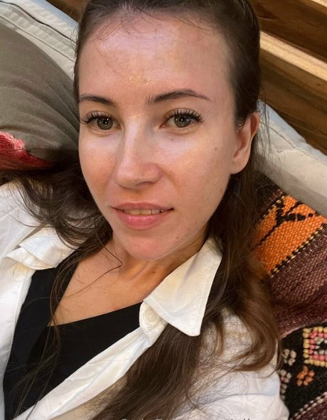 lesbian strapon onlyfans pornographic images