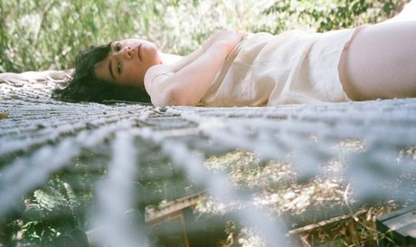 Mia Kerin pornstar nude pics