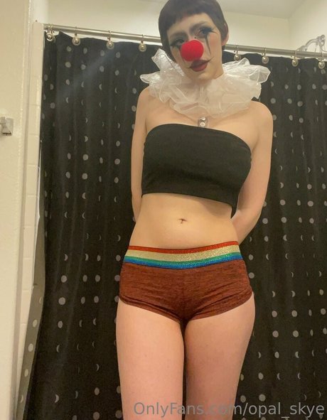 curvy babe onlyfans hot naked image