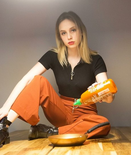 Mica Tenenbaum model free archive