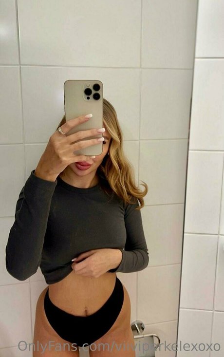 viiviperkelexoxo sexy model archive
