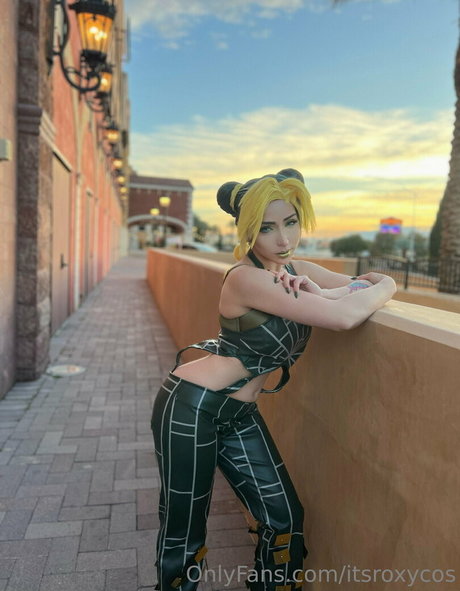 itsroxycos star porn pics