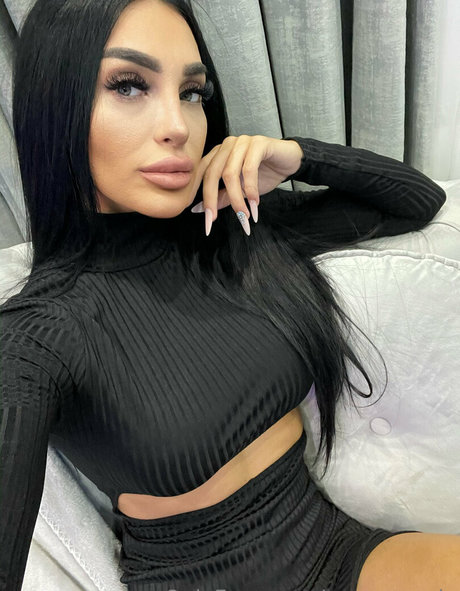 amaracrode pornstar nude galleries