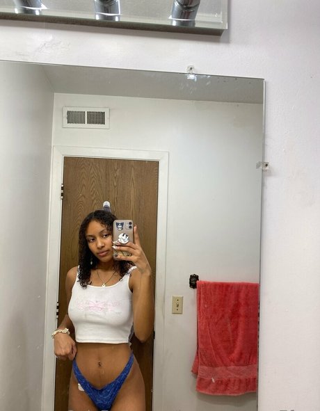 kourtneyrose7free pornstar adult img