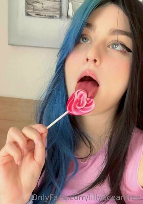 lillyoceanfree porn model photo
