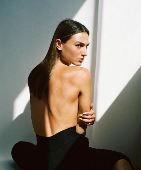 Gal Amir model beautiful picture