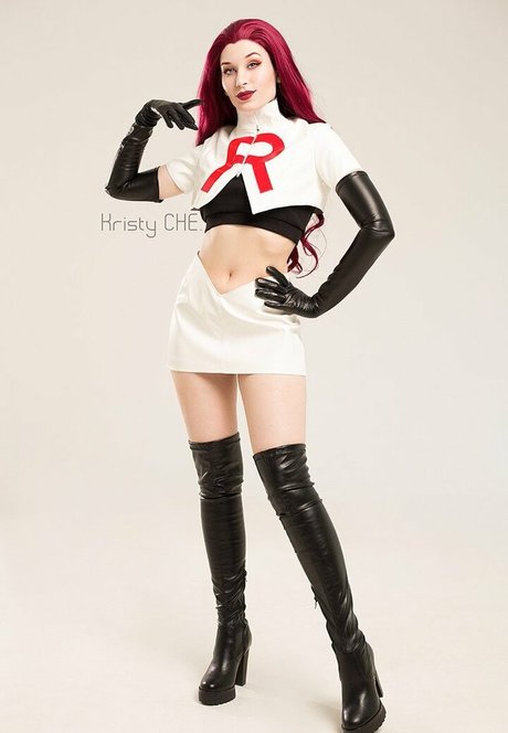 Kristy Che model naked archive