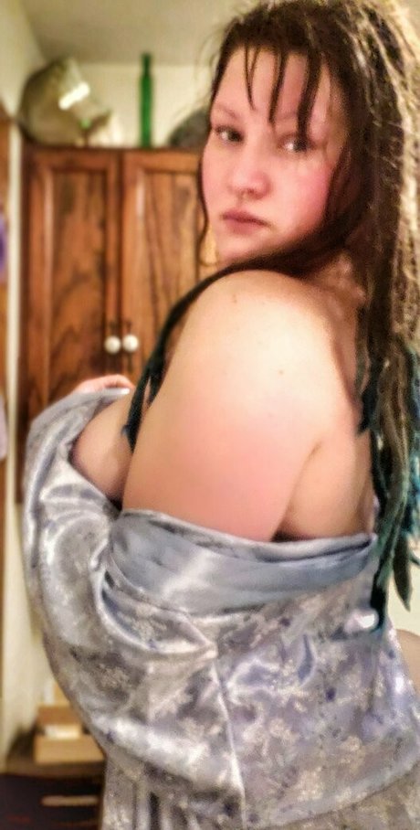 captain nemoe nude actress pictures