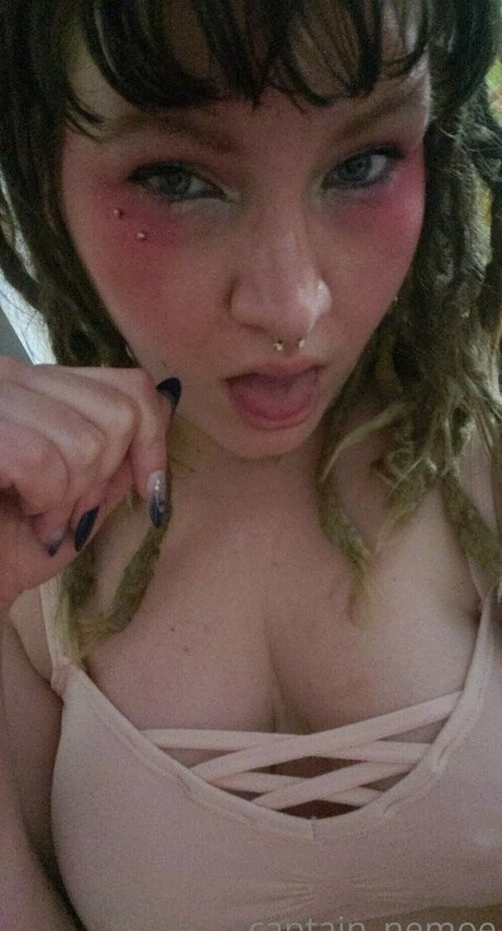 captain nemoe pretty actress pics