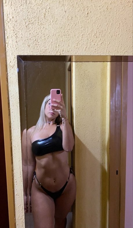 Yami Sanchez pornstar erotic galleries