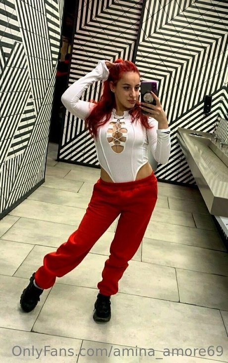 amina amore69 top model pic