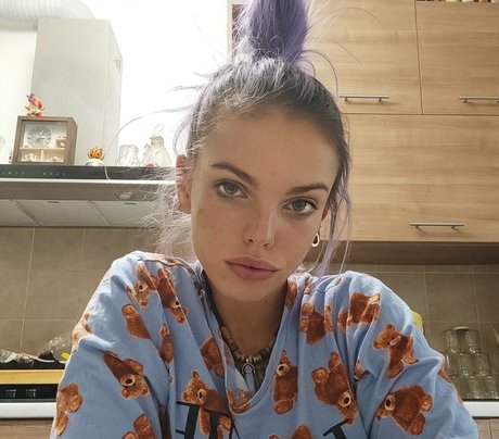 spicyrollersg porn star gallery