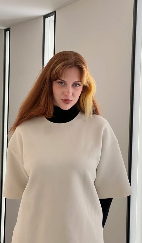 Tati Bruening actress gallery