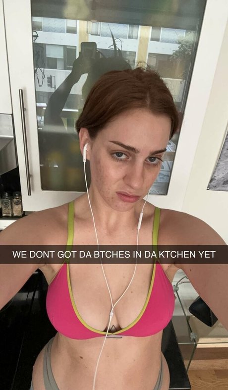 Tati Bruening art star picture