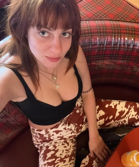 Tati Bruening pornstar hd gallery