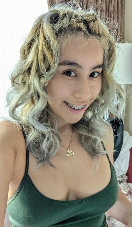 Wendy Diaz model top archive