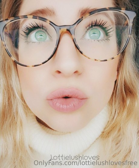 lottielushlovesfree hd pornstar pictures