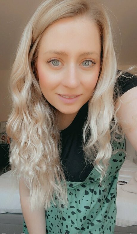 lottielushlovesfree star perfect pics