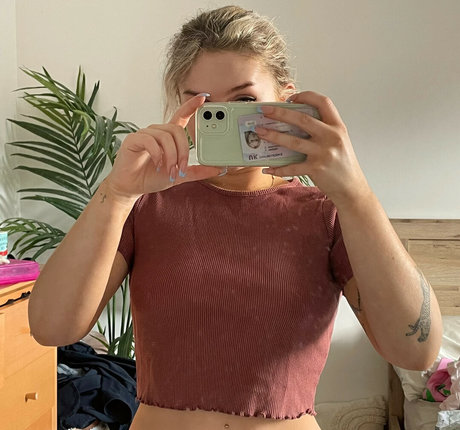 Sweetlikecinnam n exclusive model pics