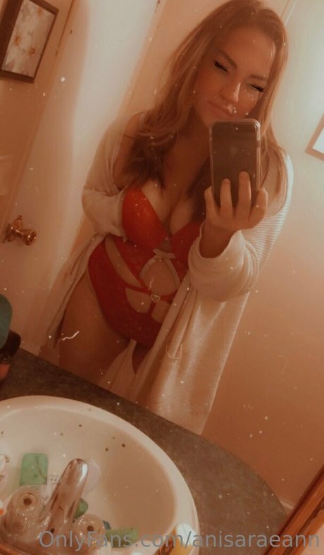 anisaraeann star sexy images