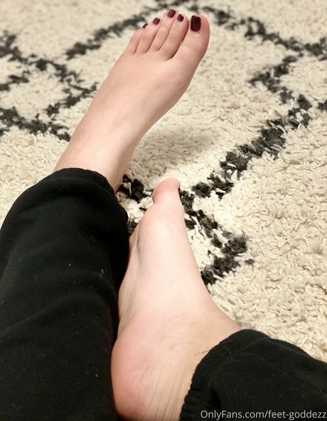 feet goddezz hot star img