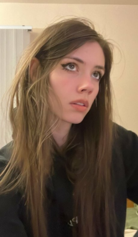 Skatie420 porn model photos