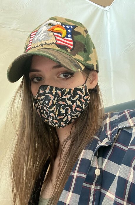 Skatie420 nude actress archive