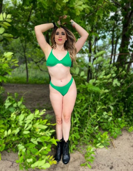 SunfyreTv pornographic actress images