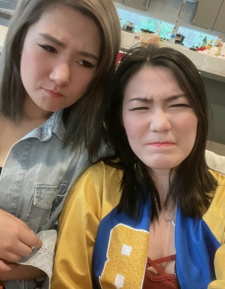 beccatilts naked star image