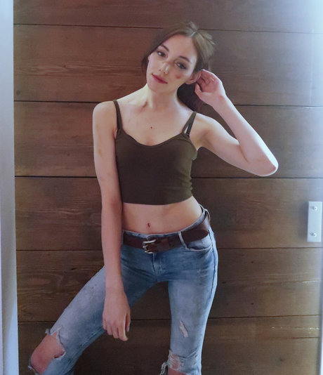 teen natural tits onlyfans exclusive picture