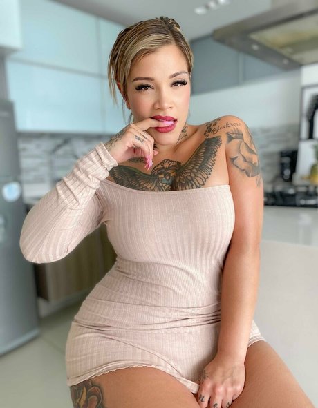 monyz high quality actress pic