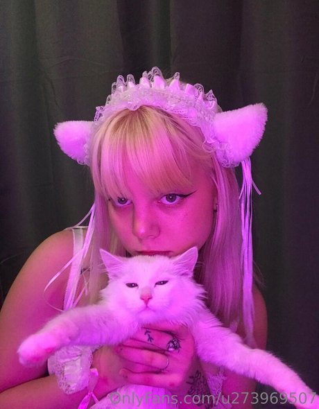 aliyahalya porn model photo