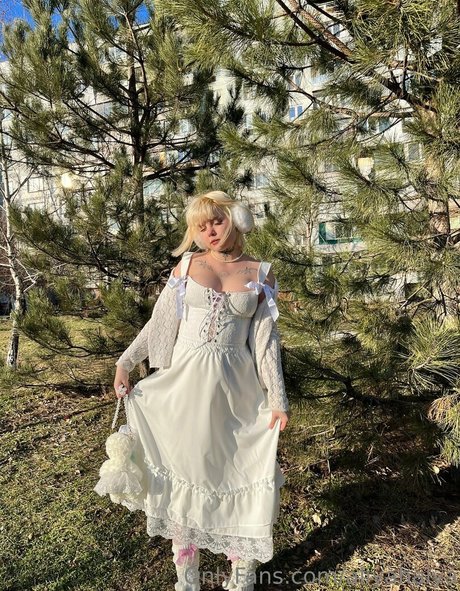 aliyahalya star adult pic