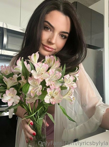 lyricsbylyla star perfect gallery