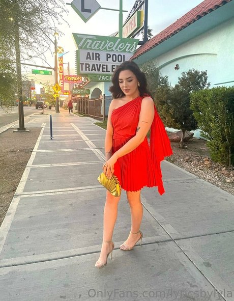 lyricsbylyla sexy model pictures