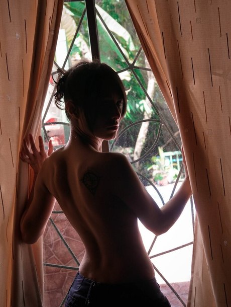 Angela Bermudez adult model images