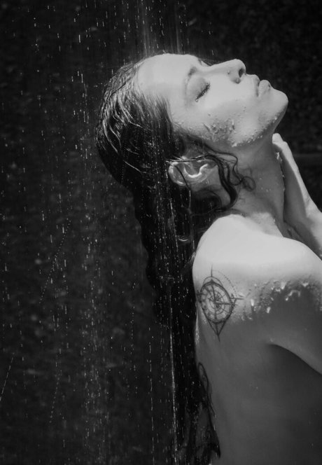 Angela Bermudez pretty model pic