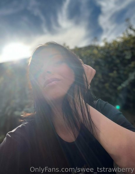 swee tstrawberry model sex image