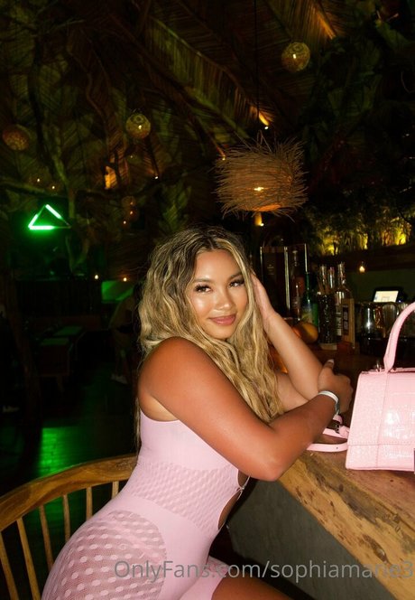 sophiamarie3 pornstar top image
