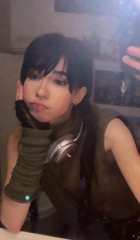 Arielle Maxine pornstar pics