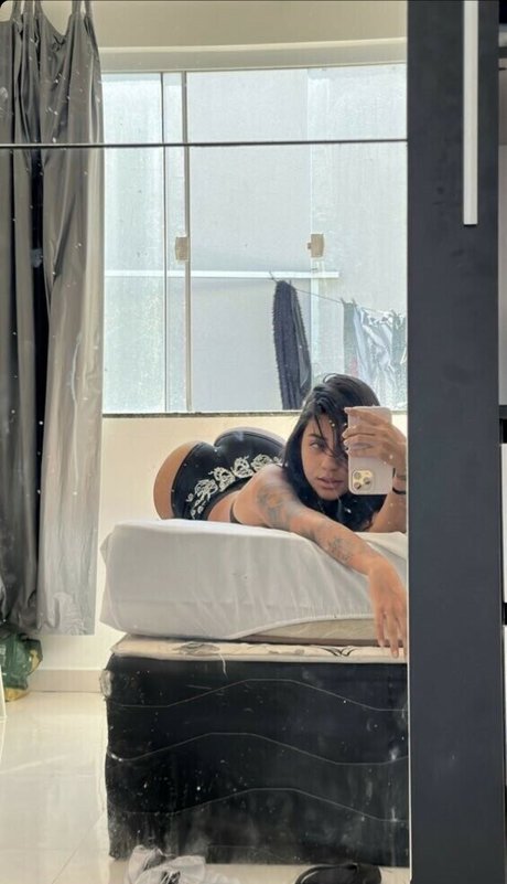 Allyne Santos star photos