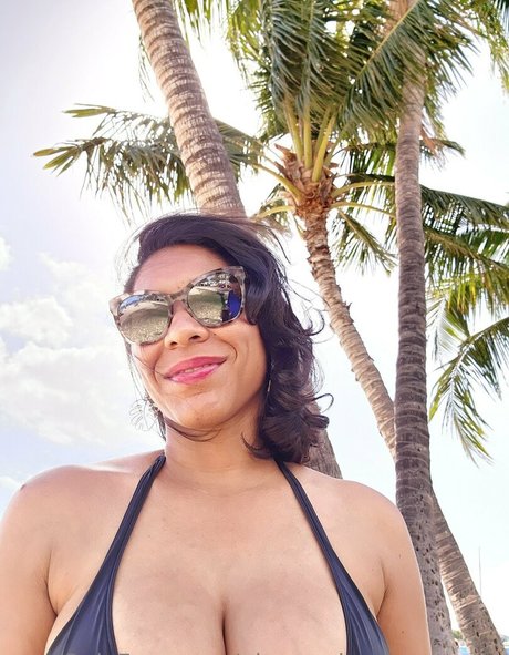 pineapplemeowmeow star hot image