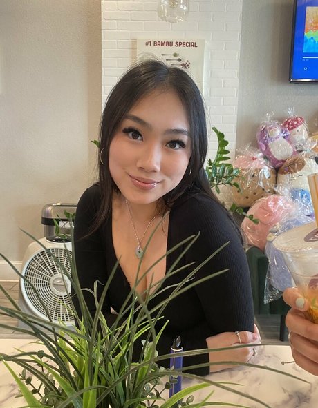 sonyaxule pornstar naked pic