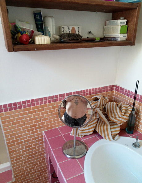 alice inwonderland96 model exclusive image