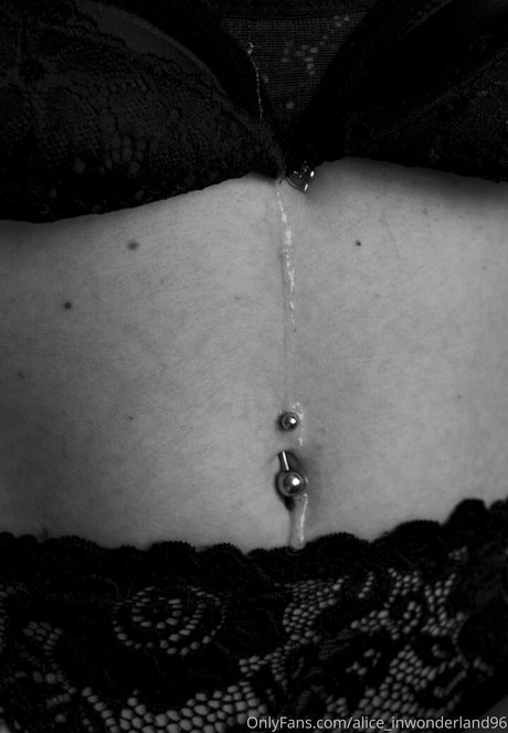 alice inwonderland96 Profile pic